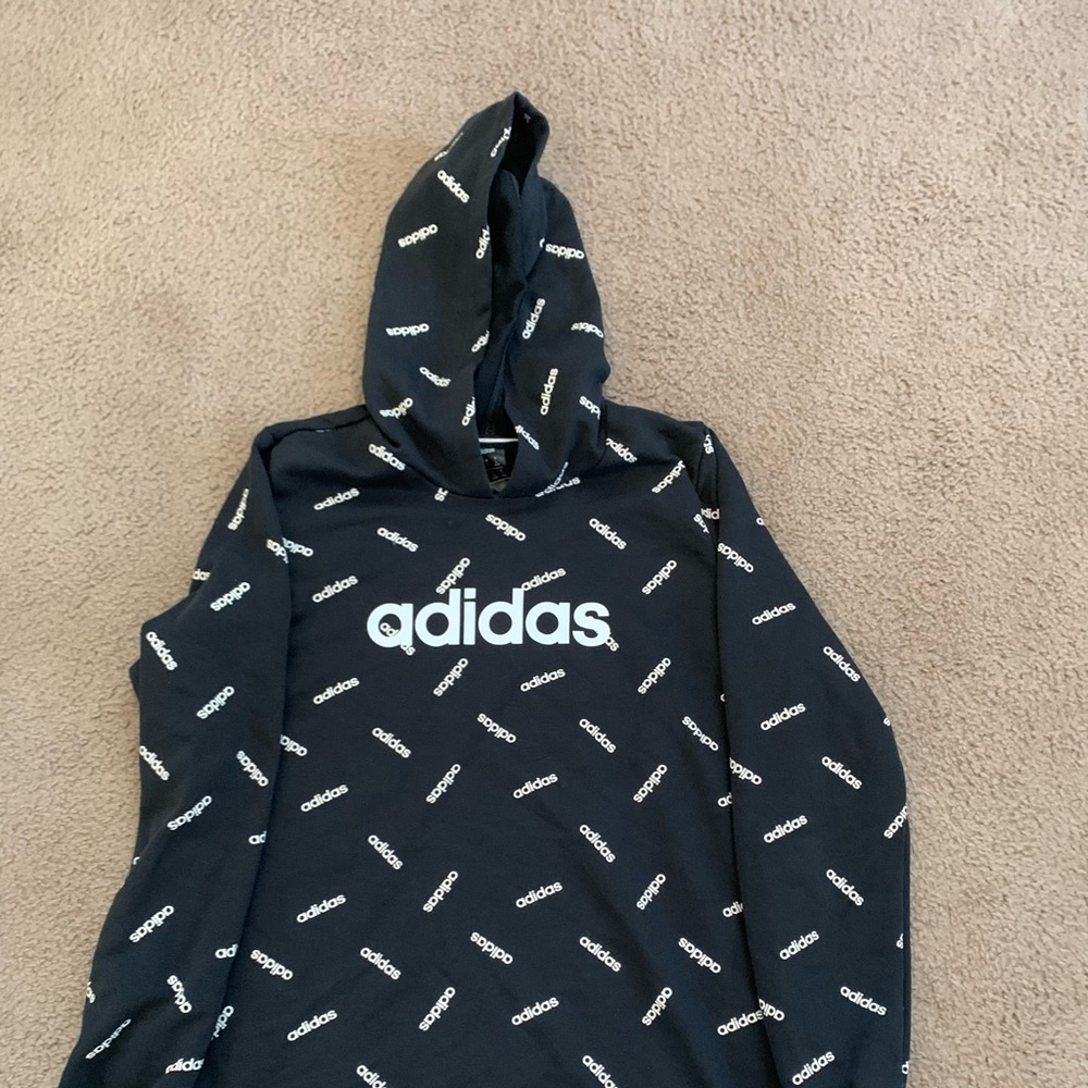Adidas Sweatshirt